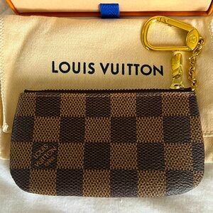Louis Vuitton Key Pouch in Damier Ebene